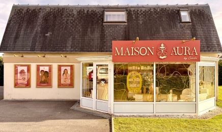 Maison Aura - Head Spa - Spécialiste cheveux bouclés, crépus, lisses : Institut de beauté à Évrecy