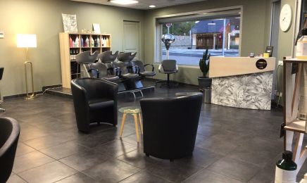 Salon de coiffure Marina : Institut de beauté à Juillan