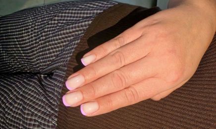 Serov Nails : Manucure à Roosdaal