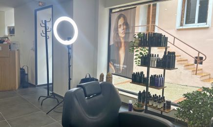 Le petit salon  : Coiffeur à Saint-Paulet-de-Caisson