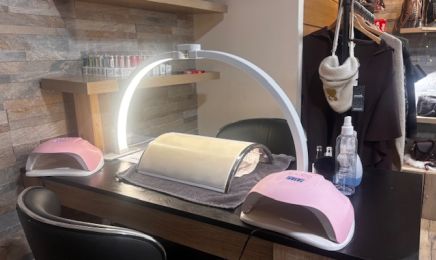 So nails : Institut de beauté à Gémenos