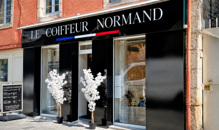 Le Coiffeur Normand : Manucure à Quettehou