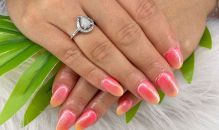 Rose Bomb’ongles : Manucure à Yssingeaux