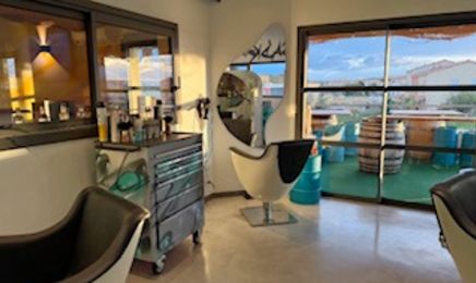 SA’D KOIF - Coiffeur créateur  SA’D GUST - Bar    petite restauration : Coiffeur à Beaumont-lès-Valence