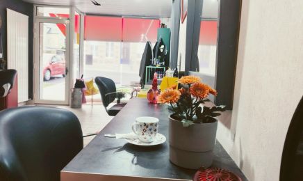 Chez Angele : Coiffeur à Landelles-et-Coupigny
