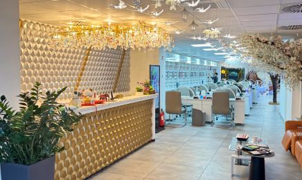 King Nails: Kosmetikstudio in Bonn