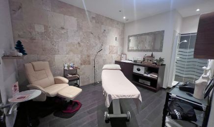 Maison de beauté LB : Manucure à Yutz