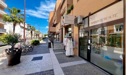 Chris Beauté - Maison de beauté et soins anti-âge - Jet Peel  : Institut de beauté à Sainte-Maxime