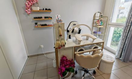 Ongles Bordeaux Fairy Nails Tania Ribezzi : Manucure à Bordeaux