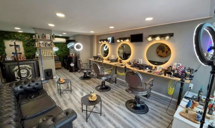 Le Maître Barbier  : Coiffeur à Baccarat
