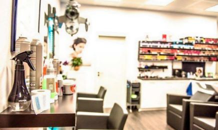 Hair Style Rita Friseursalon Bad Vilbel Inh. Meisterin Rita Iacenda: Kosmetikstudio in Bad Vilbel