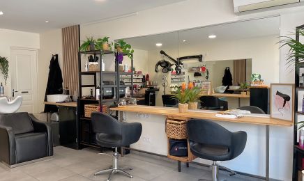 LE SALON : Institut de beauté à Serres