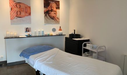Perles de Beauté : votre Espace Beauté bien être : Manucure à Le Pouliguen