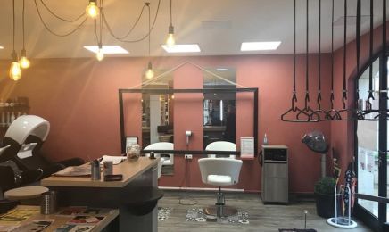 Olga Peyrol Coiffeur : Manucure à Saint-Paul-Trois-Châteaux
