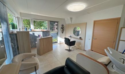 Clémence - Salon de coiffure : Coiffeur à Profondeville
