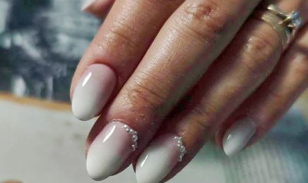 De l'ongle à la lumière : Manucure à Gap