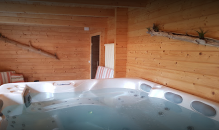 Espace beauté-coiffure-bien être de la Grange Aux Abeilles : Institut de beauté à Estivareilles