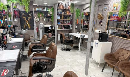 Prestige Coiffure et Barbier : Institut de beauté à Paris