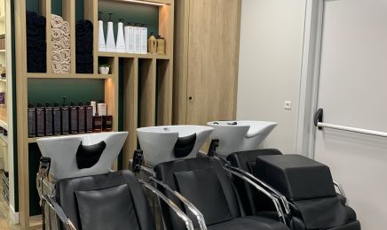 Le charme coiffure esthetique : Institut de beauté à Bessines