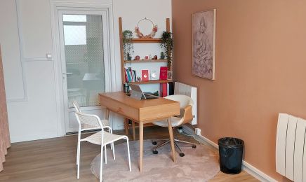 Aimez-vous Institut : Manucure à Jujurieux
