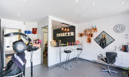 Le Comptoir du Cheveu - CT’ Cils : Institut de beauté à La Garde