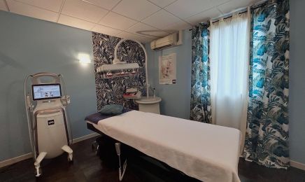 Capella beauté : Manucure à Saint-Parres-aux-Tertres