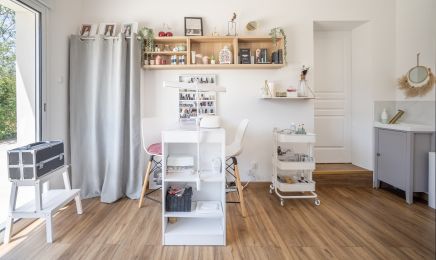 Prunelle Regard et Ongles : Manucure à Merville