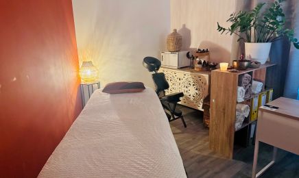 Massage By Paméla - Access bars - Jacuzzi - Kobido - Massage Californien - Ayurvedique : Institut de beauté à Saint-Denis