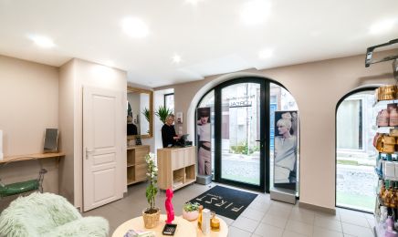 First by Laurence : Coiffeur à Angoulême