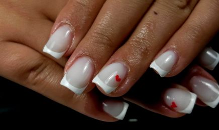 Kali (Détatouage & Soins) : Coiffeur à Limay