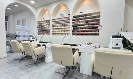 Ongles Notre-Dame Nails & Regard : Institut de beauté à Paris
