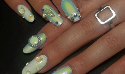 Psychic Nails : Manucure à Marseille