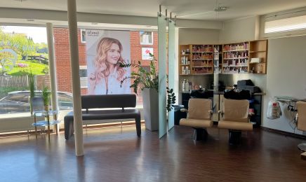 Friseur Ihr Haarstudio: Kosmetikstudio in Altenbeken