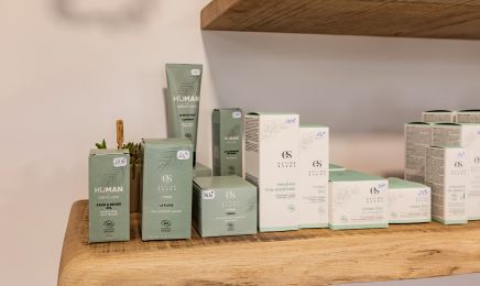Izan Zen : Manucure à Ascain
