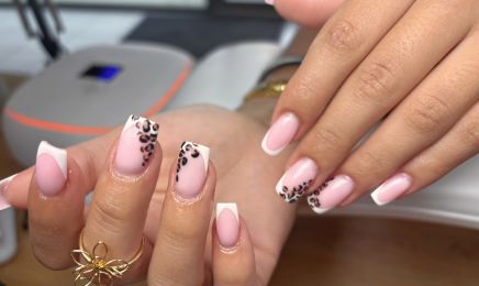 Les trésors de l‘ongle : Institut de beauté à Rousset