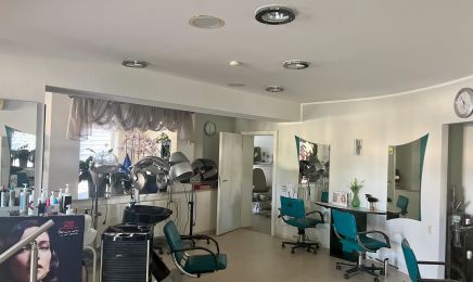 Hair Studio Kaczmarek: Kosmetikstudio in Zielitz