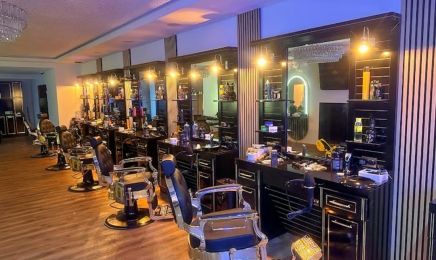 Crystal Friseur : Friseur in Bonn
