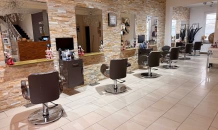 TRÈS CHIC Coiffeur: Friseur in Löhne