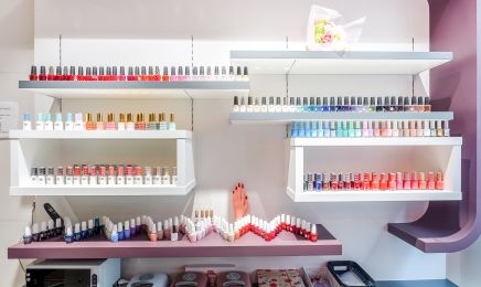 DIB Nails - 75008 : Manucure à Paris
