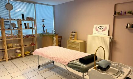 Lila Canidie - Institut bien-être - Head Spa & Beauté du regard : Institut de beauté à Chambœuf