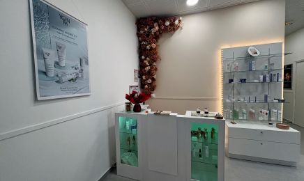Glow Spot  : Institut de beauté à Chauconin-Neufmontiers
