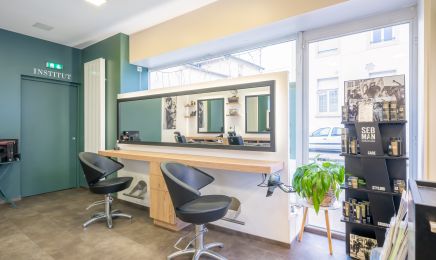 Maison De Beauté J.F.C - Coiffure & Esthétique : Institut de beauté à Thaon-les-Vosges