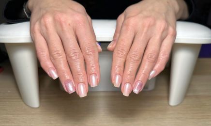 Purple Beauty  : Manucure à Meaux