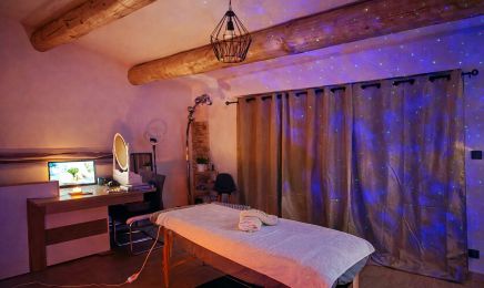 YC Massages : Institut de beauté à Velaux