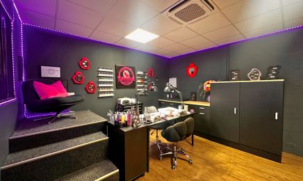 Kustom Nailz : Manucure à Tinqueux