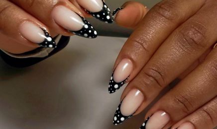 SHIINY NAILS : Manucure à Mauchamps