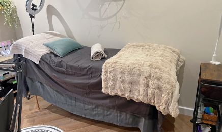 Pause Beauté : Manucure à Servaville-Salmonville