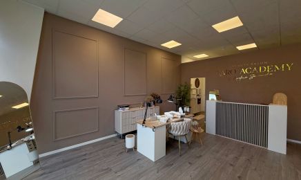 Nagelstudio Karo Academy: Nagelstudio in Ingolstadt