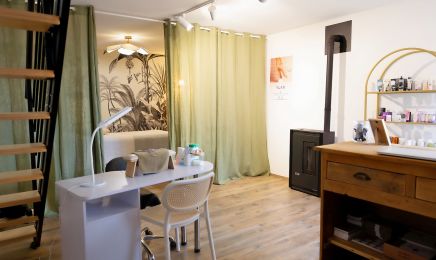 Mon Petit Salon : Institut de beauté à Colombier-le-Cardinal