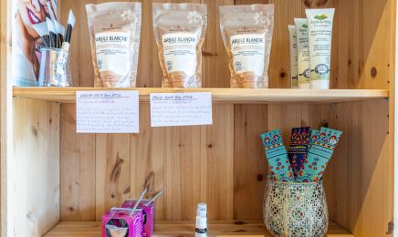 Ajna beaute : Institut de beauté à Combloux